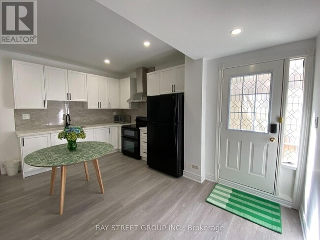 Photo du bâtiment - 68 Green Meadows Cir