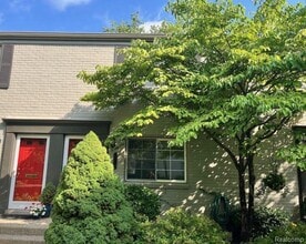 Building Photo - 1712 Graefield Rd