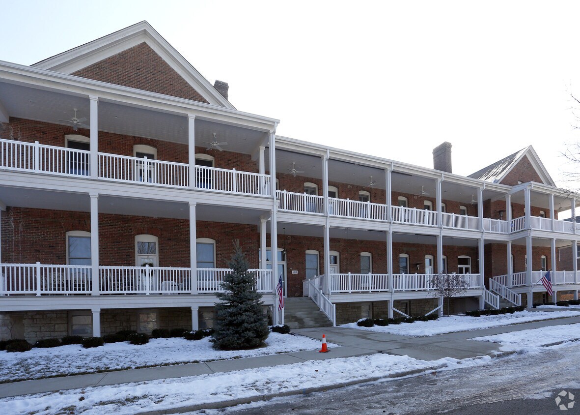 Building Photo - 5815 Lawton Loop East Dr