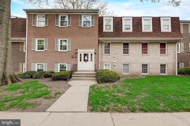 Foto del edificio - 762 Quince Orchard Blvd