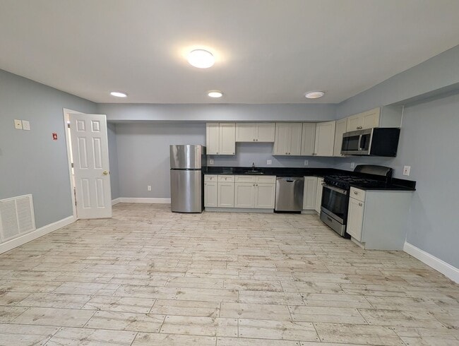 Foto del edificio - 1006 Summerfield Ave
