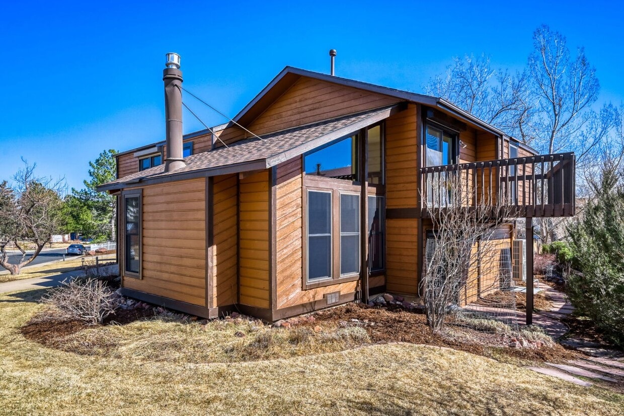 Photo - 3320 Longwood Avenue