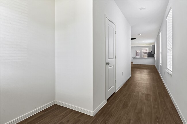Foto del edificio - 21127 Dolphin Bay Ln