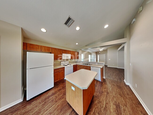 Foto del edificio - 11719 Crest Creek Dr