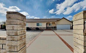 Building Photo - 12451 Telfair Ave