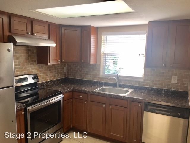 Foto principal - 9920 Grace Dr