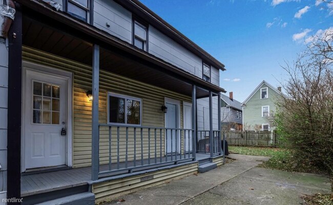 Foto del edificio - 3 br, 1 bath Duplex - 29 Duerstein Street B