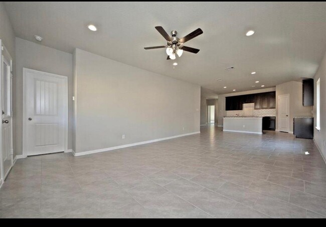 Building Photo - 7535 Keystone Blossom Trl