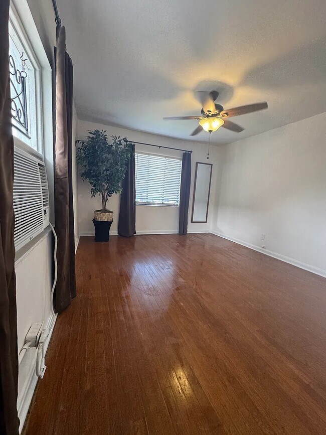 Foto del edificio - 2788 Park St