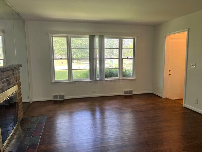 Foto del edificio - 23500 Oliver Court, Southfield, MI 48033 -...