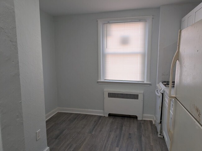 Foto del edificio - 7240 Gillespie St