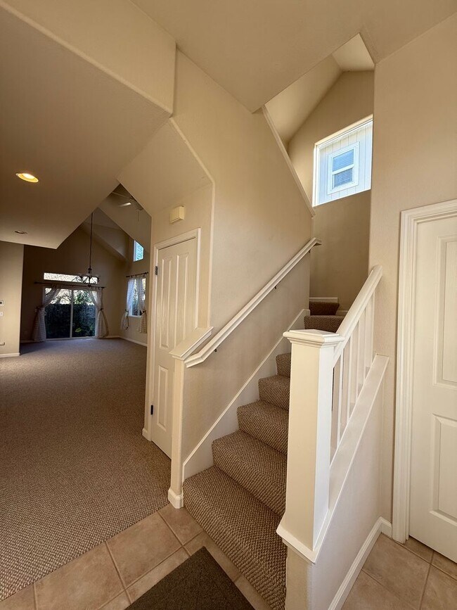 Foto del edificio - Lovely 3 Bedroom Home near Sutter Hospital in Wikkiup!