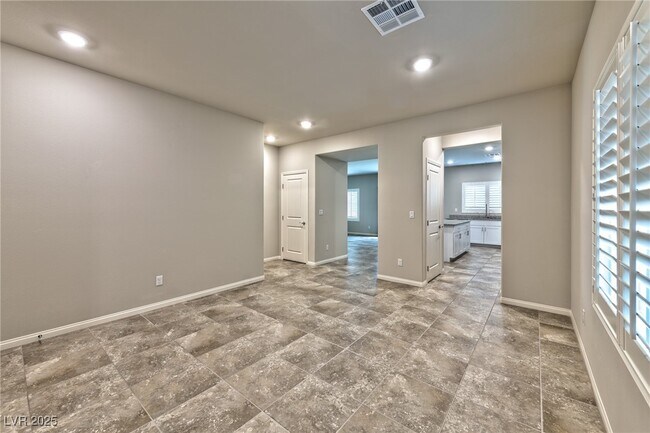 Foto del edificio - 4031 Beech Fern Ave