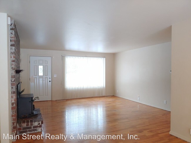 Building Photo - 3 br, 2 bath House - 13614 Golden Given Rd E