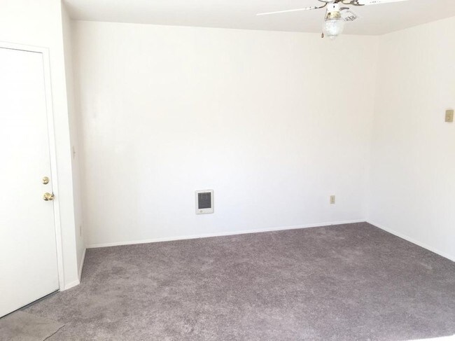 Foto del edificio - Affordable 1 Bedroom with Great Kitchen Space