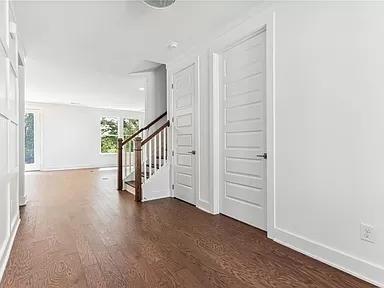 Building Photo - 5025 Reserve Dr