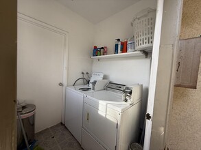 Building Photo - 3173 Neal Ave