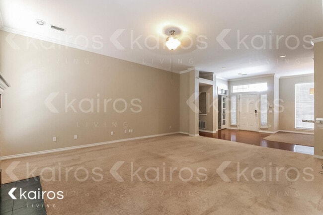 Building Photo - 1320 SW 121st Pl