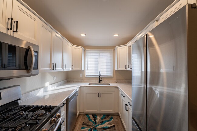 Foto del edificio - 774 Terrace Ct