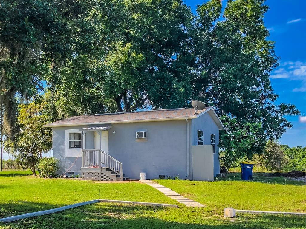 Foto principal - 12838 Florida Ave