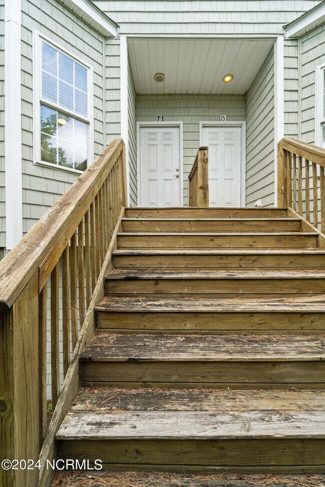 Building Photo - 71 Court St