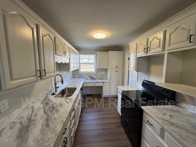 Foto del edificio - 21635 TN-194