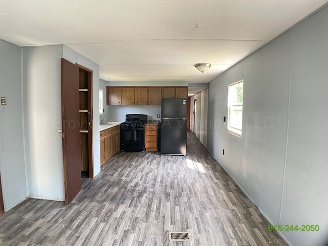 Foto del edificio - Darling 2 Bedroom Mobile Home Available!!