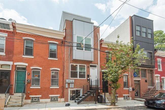 Foto del edificio - 4 br, 2 bath Duplex - 1706 Arlington St Un...