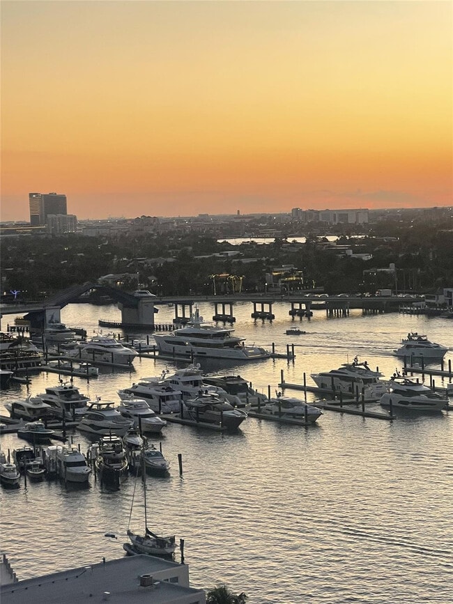 Foto del edificio - 153 Seabreeze Blvd