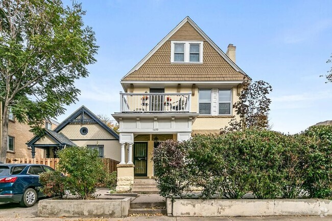 Exterior view of front entryway and deck - 1400 N Humboldt St