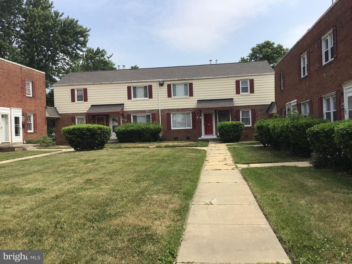 3830 26th Ave, Temple Hills, MD 20748 Townhouse for Rent in Temple