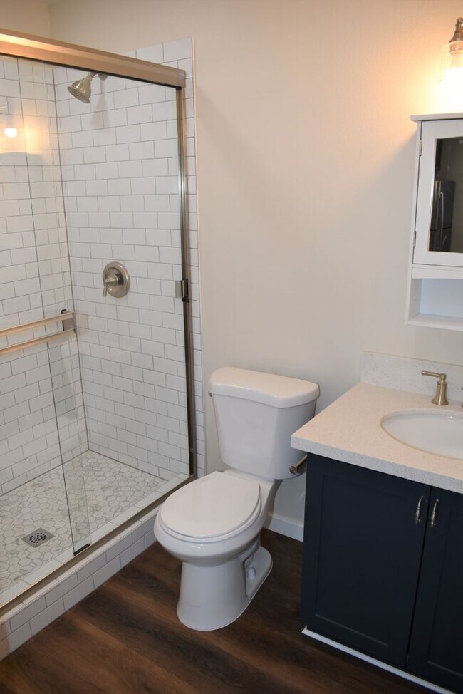 Building Photo - 2510 Meadow Wood Cir