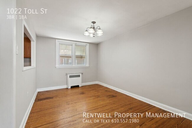Building Photo - 3BR 1BA Row Home w/Furnishable Basement in...