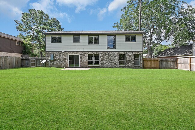 Building Photo - 915 S Diamondhead Blvd
