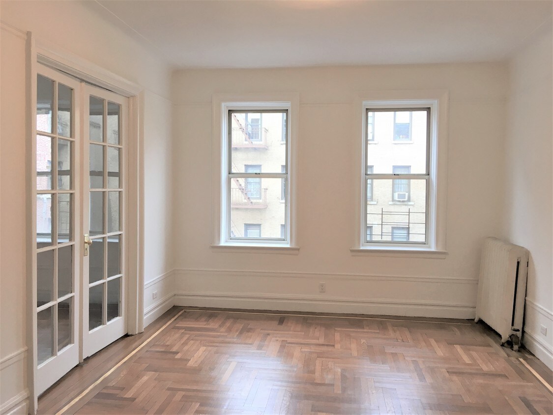 Primary Photo - 730 W 183rd St
