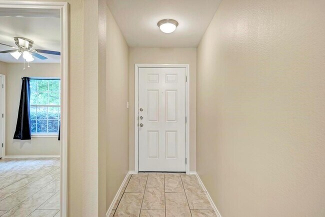 Building Photo - 311 Indian Meadow Dr