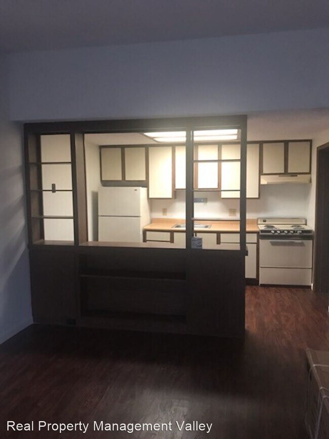 Building Photo - 1 br, 1 bath House - 201 Red Deer Drive