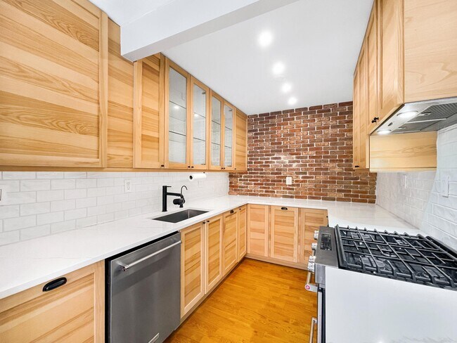 Building Photo - 2725 39th St NW