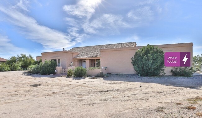Building Photo - 8124 E Oasis St