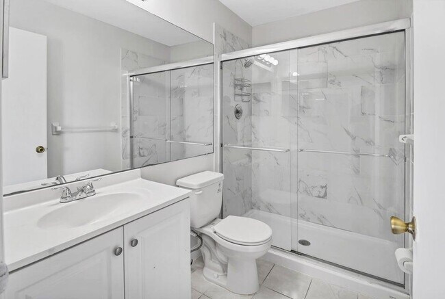 Foto del edificio - 5105 Pier Dr