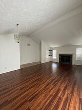 Building Photo - 2010 Windy Meadow Dr