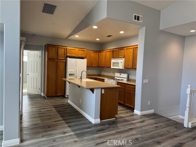 Foto del edificio - 27931 Cactus Ave