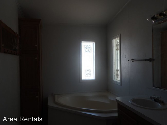 Building Photo - 3 br, 2 bath House - 39134 TAMI ROAD