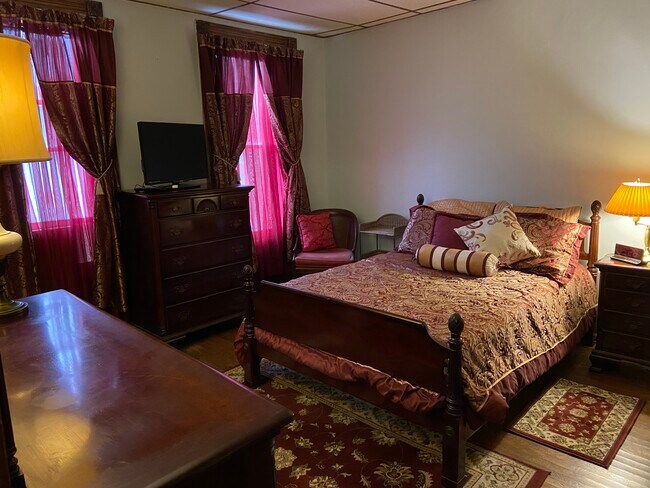Bedroom 1 - 51-53 E Main St