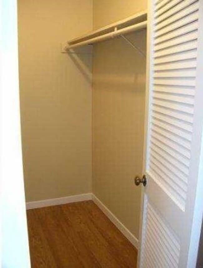 Building Photo - ESCALA - WEST CAMPUS - STUDIO