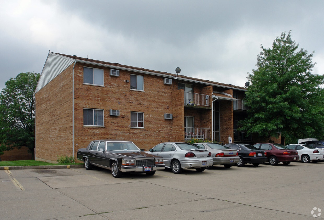 Autumn Hills Apartments Apartments 2096 Quail Ct Cincinnati, OH