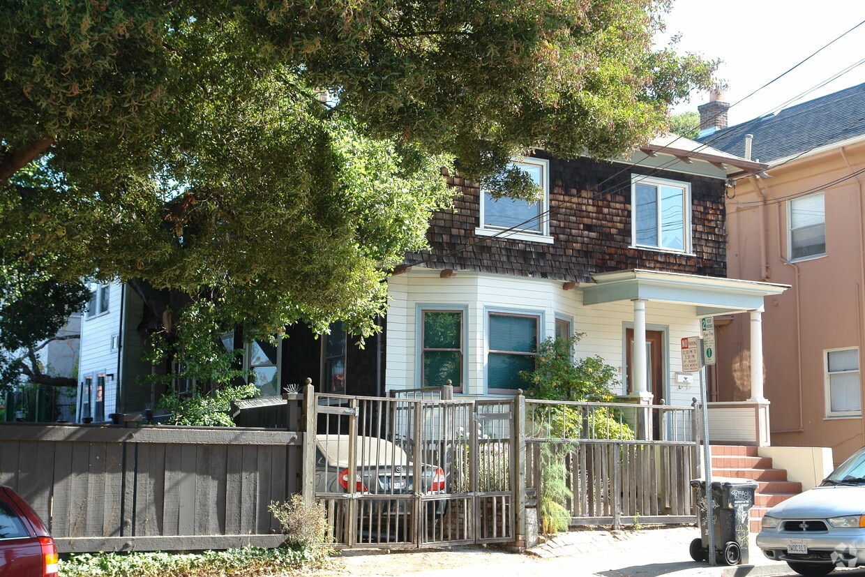 Building Photo - 2235 Haste St