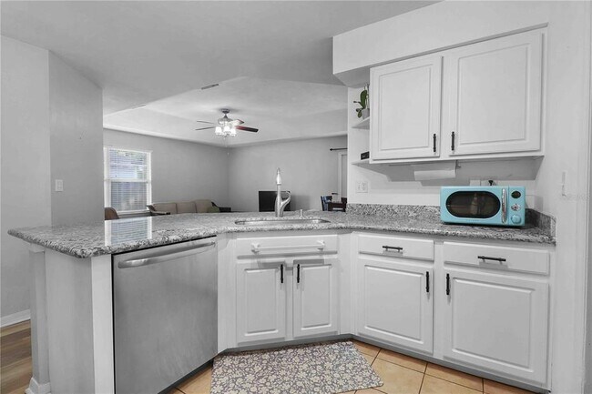 Foto del edificio - 3211 NW 25th Terrace