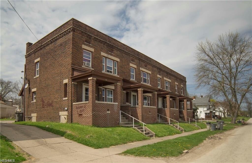 Building Photo - 12 N Evanston Ave