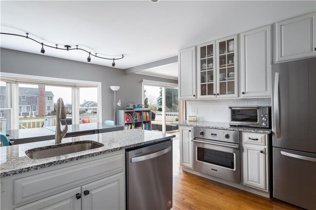 Foto del edificio - 45 Windstone Dr